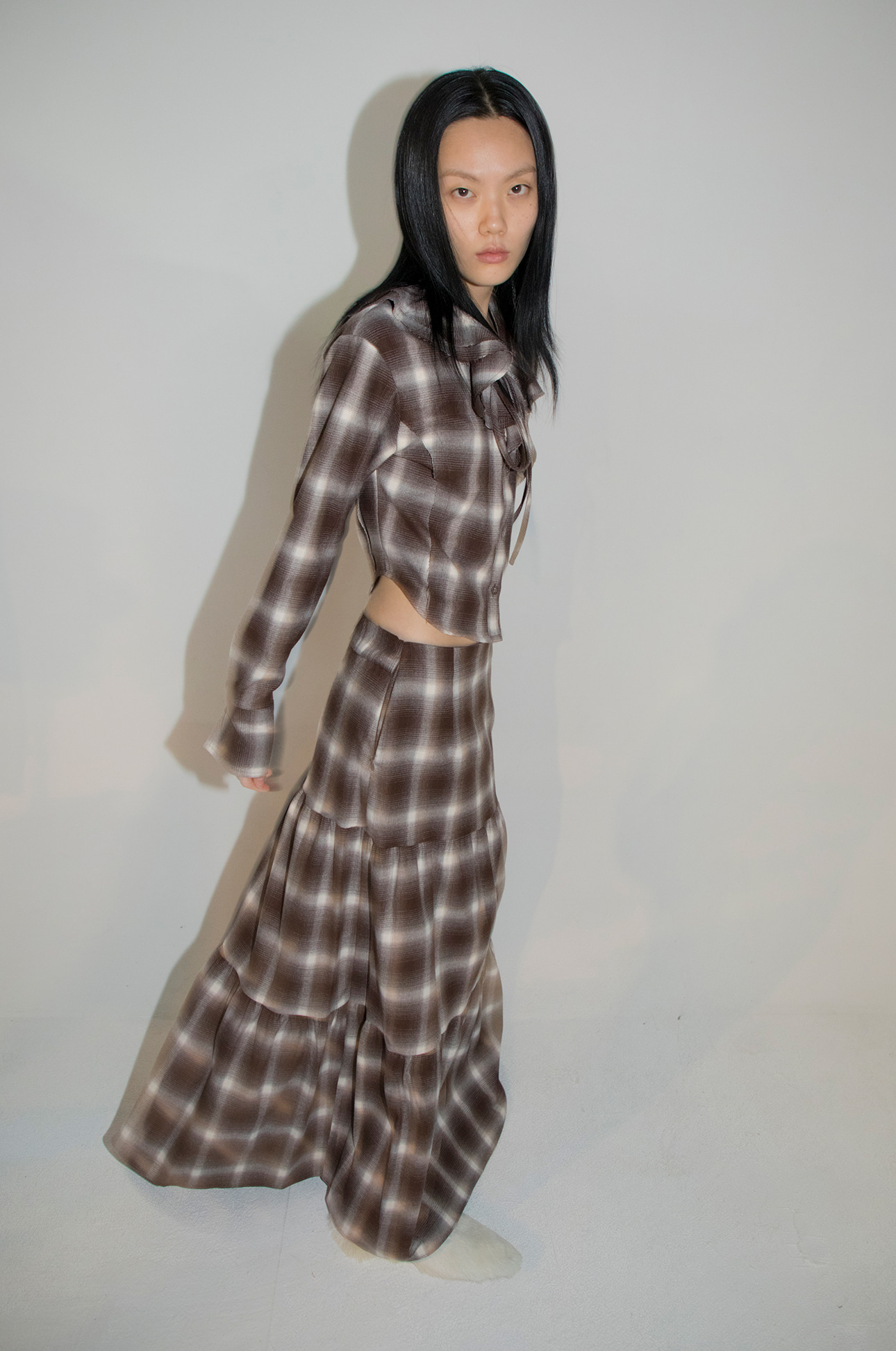 G_TIERED MAXI SKIRT / BROWN